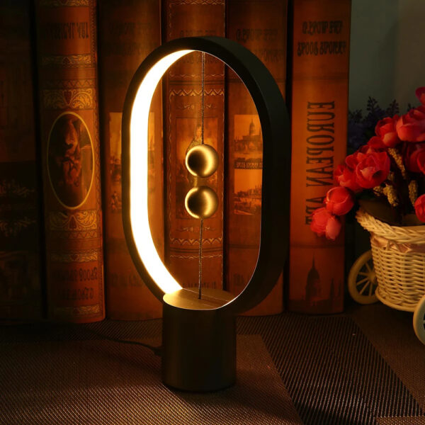 Alternative view of Lampe contemporaine avec système d'allumage magnétique