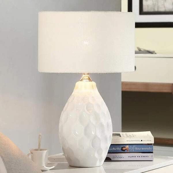 Alternative view of Lampe de table en céramique design et sophistiquée