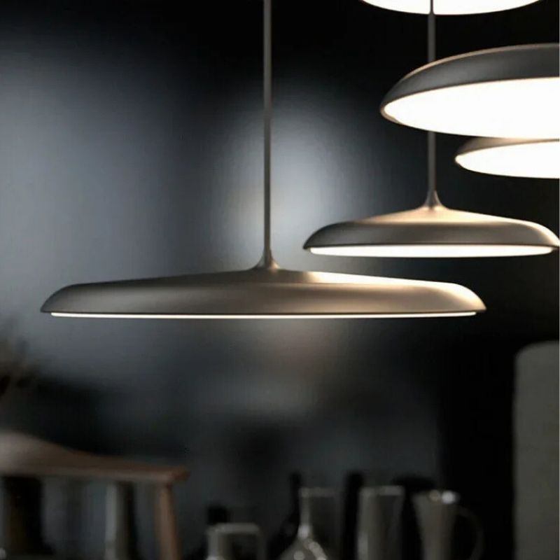 Suspension luminaire contemporaine design épuré et élégant – Image 3