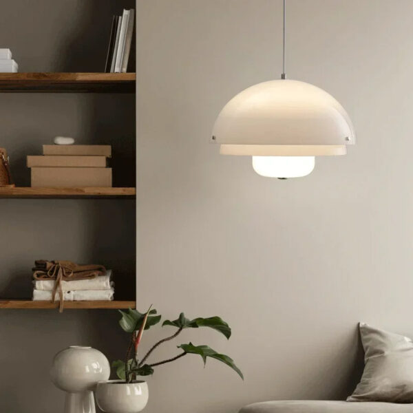 Alternative view of Suspension moderne nordique en forme champignon