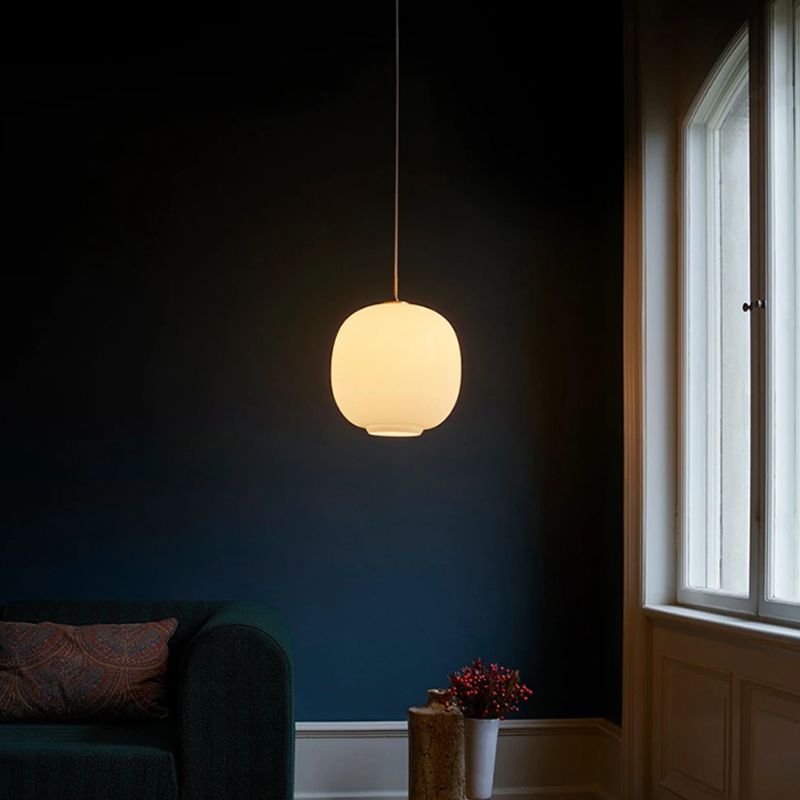 Suspension nordique ronde en blanc lumineux – Image 2