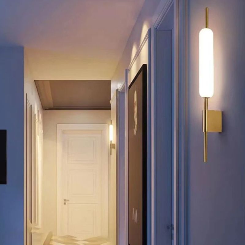 Applique murale LED au fini doré contemporain – Image 5