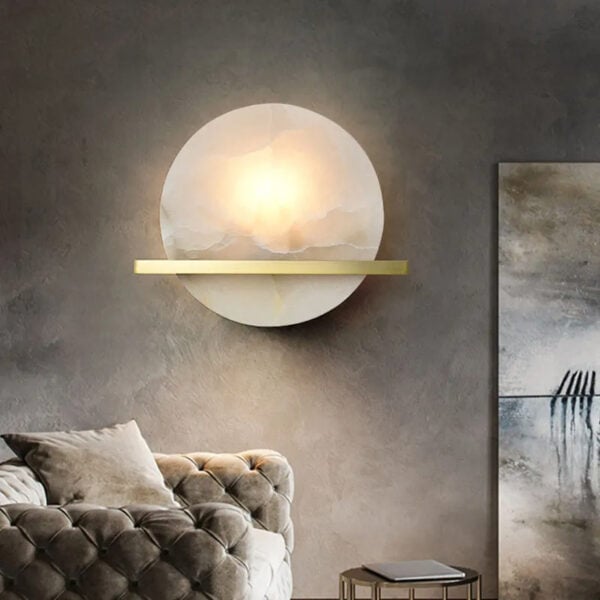 Alternative view of Applique murale LED circulaire en blanc et finition or