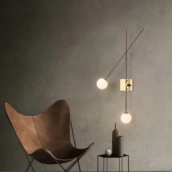 Alternative view of Applique murale LED croisée au design architectural