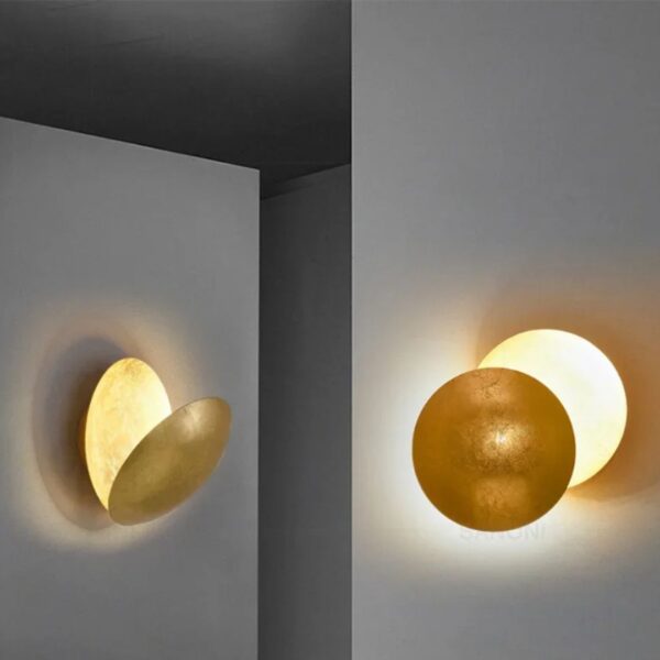 Alternative view of Applique murale Eclipse au design contemporain