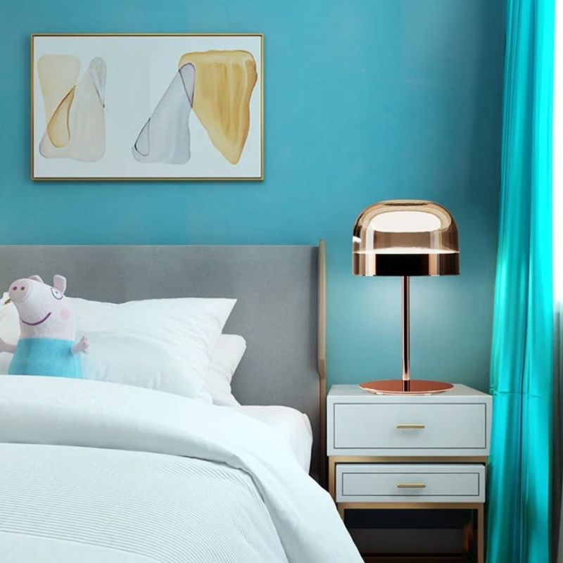 Lampe de chevet avec abat-jour en dôme transparent