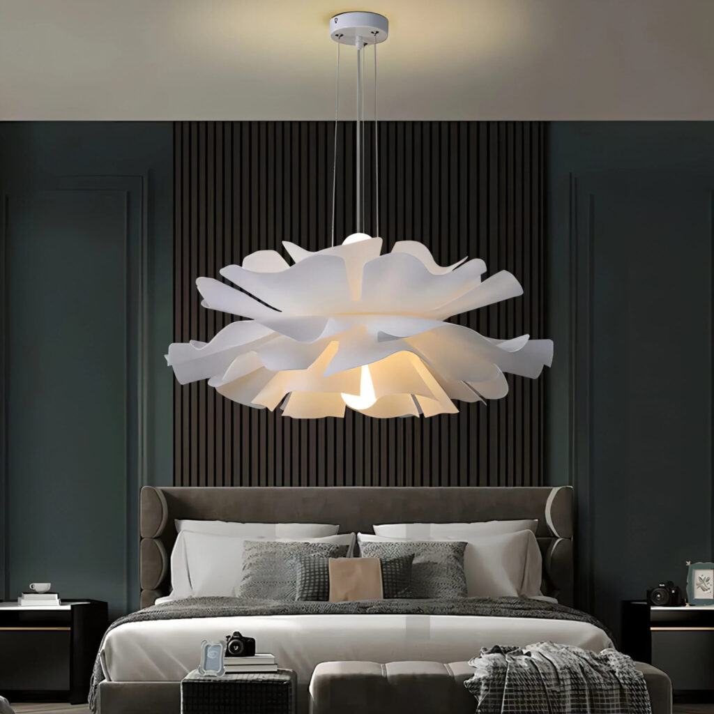 Suspension luminaire blanche design moderne en forme de fleur
