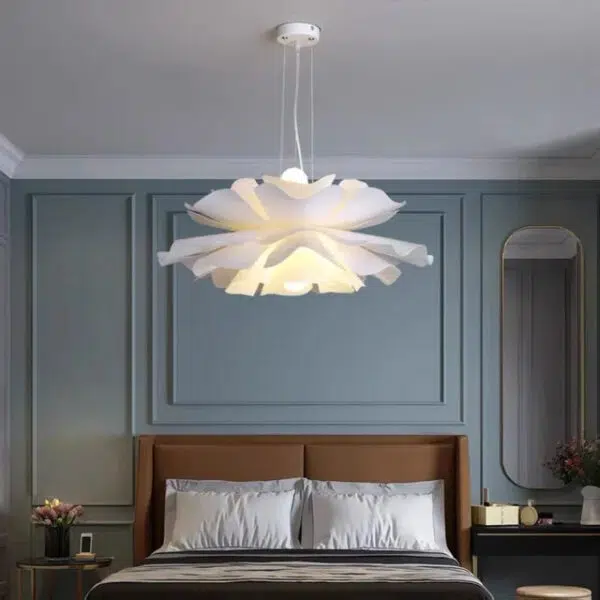 Suspension luminaire blanche design moderne en forme de fleur