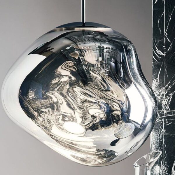 Suspension luminaire boule argentée originale et moderne